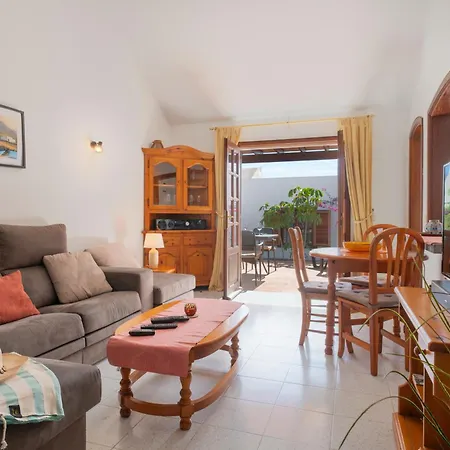 Apartment Lanzahost Casa Campagnolo *